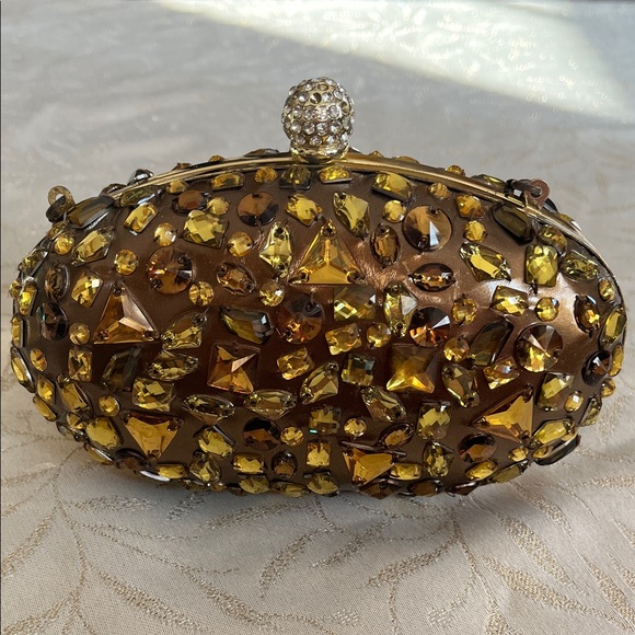 Bejeweled hard case Clutch embellished with gold & Amber crystals & rhinestones. - Picture 3 of 14